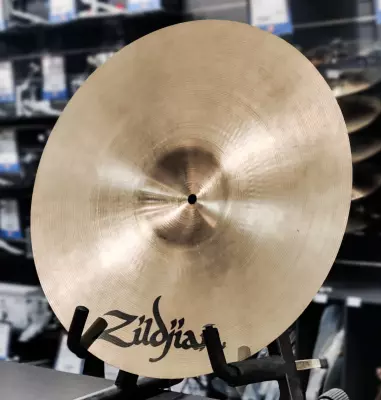 Store Special Product - Zildjian - A 18 Inch Medium Thin Crash